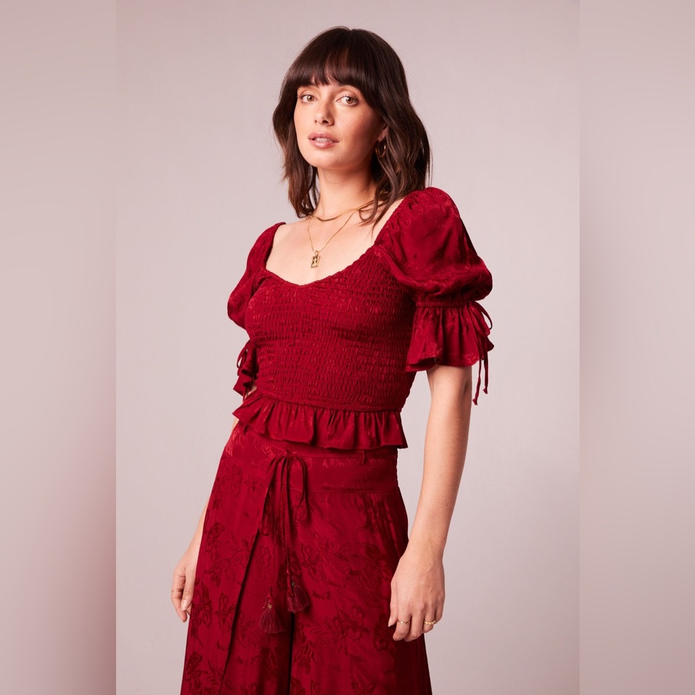 Band Of The Free LEA RHUBARB SMOCKED CROP TOP